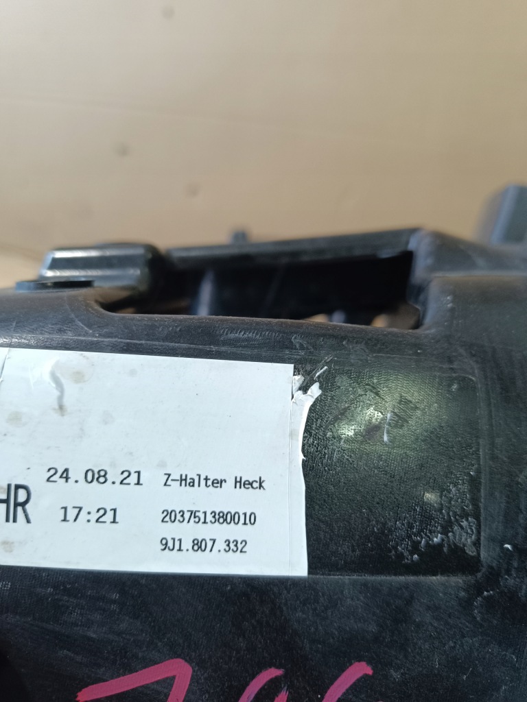 Кронштейн   бампера заднього правий porsche taycan 9j1807332a Київ