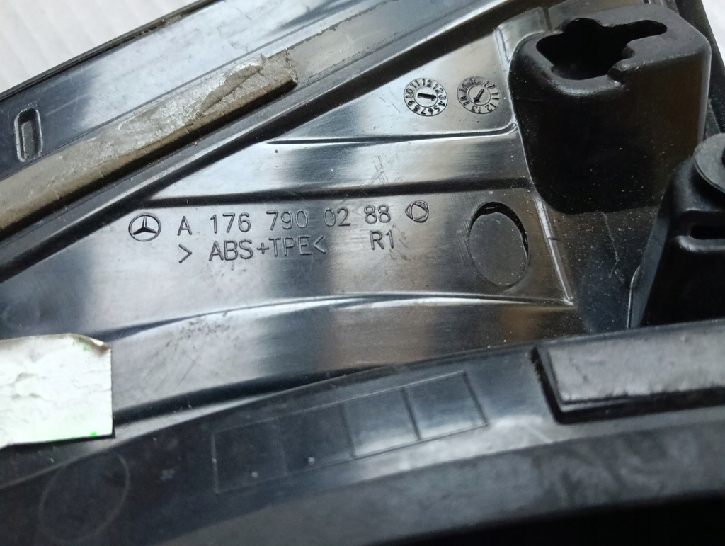 фото №7, Спойлер спойлер кришки задня правий a1767900288 mercedes w176