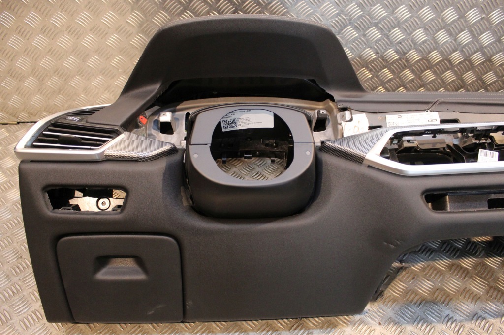 фото №7, Bmw x5 g05 x6 g06 x7 g07 f95 приборная панель приборная панель  кожа sensatec