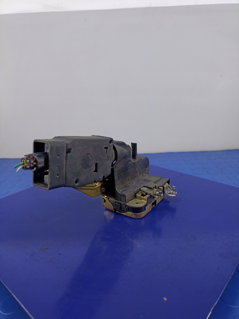 фото №6, Volvo v40 i kombi замок двері лівий передній