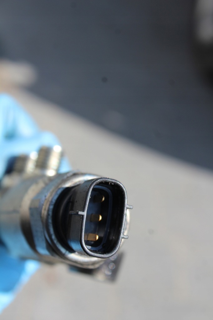 фото №9, Молдинг впрыскная avensis t25 corolla verso ii rav 4 iii 2.2 d4d