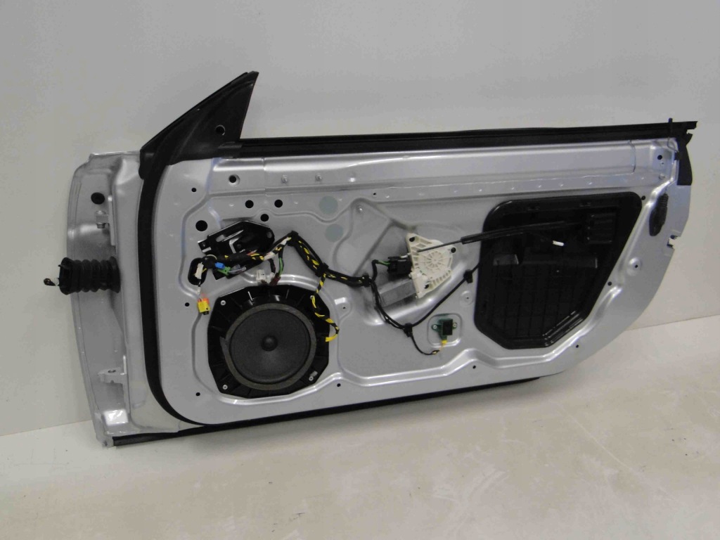 фото №5, Mercedes slc r172 дверь правое голый 172