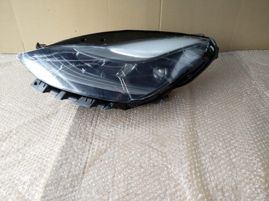 Купить Tesla model 3 рестайлинг  y фара full led левая новая 20-