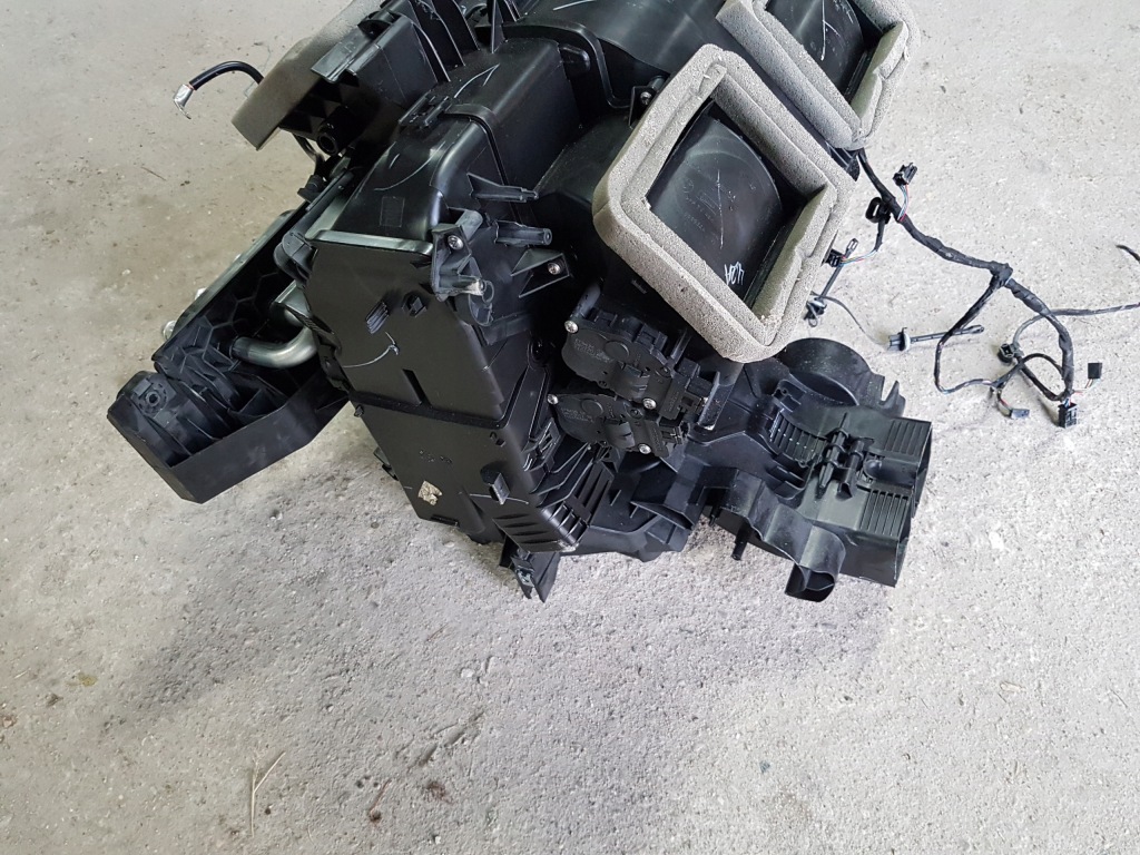 Обігрівач повітродувка комплектна 9263691 bmw x5 e70 lci 3.0d в Україні