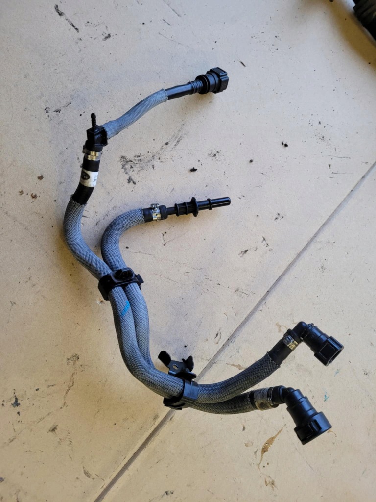 фото №1, Шланг пального jaguar xf x260 2017 2.0 d