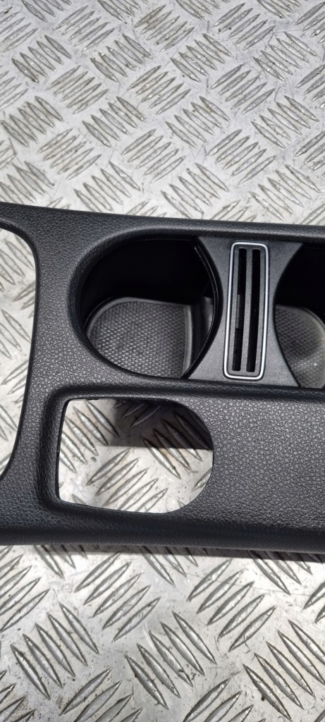 фото №6, Mercedes w117 w176 кронштейн na чашки захист тунель a1766800210