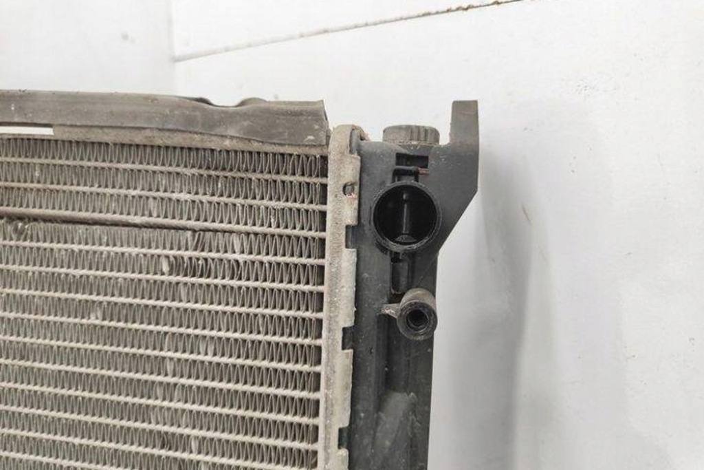 Радіатор води bmw 1 e87 7788901 2.0l дизель 100kw 2007 Зі Шроту