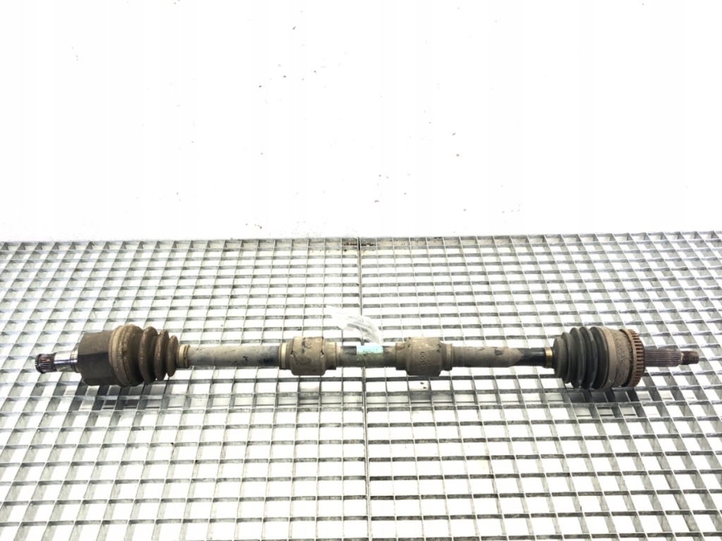 фото №1, Приводной вал правый перед hyundai i40 49501-3z450 1.7 136km шарнир