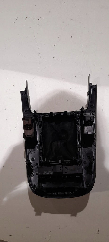 фото №5, Audi a5 8t a4 b8 рамка панель средний 8k0864261