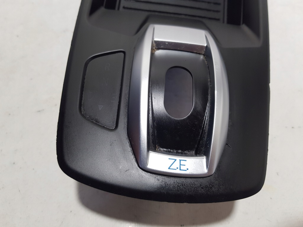 фото №4, Рамка середнього тунель renault zoe тунель середній usb