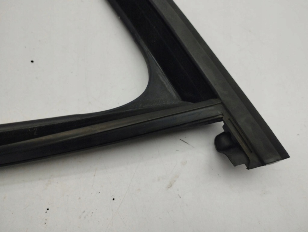 фото №11, Mini cooper countryman r60 2014 прокладка скло двері передніх