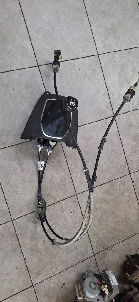 фото №1, Ford fiesta 2013 домкрат переключения передач