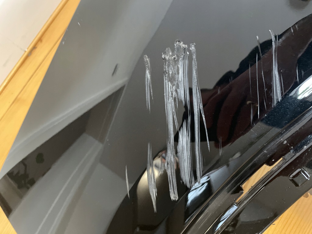 фото №9, Audi q4 e-tron правый уголок бампера перед 89a807438