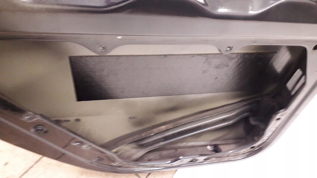 фото №13, Дверь левая задняя дверь левая задние vw passat b6 3c5 цвет lc9x 2005-10