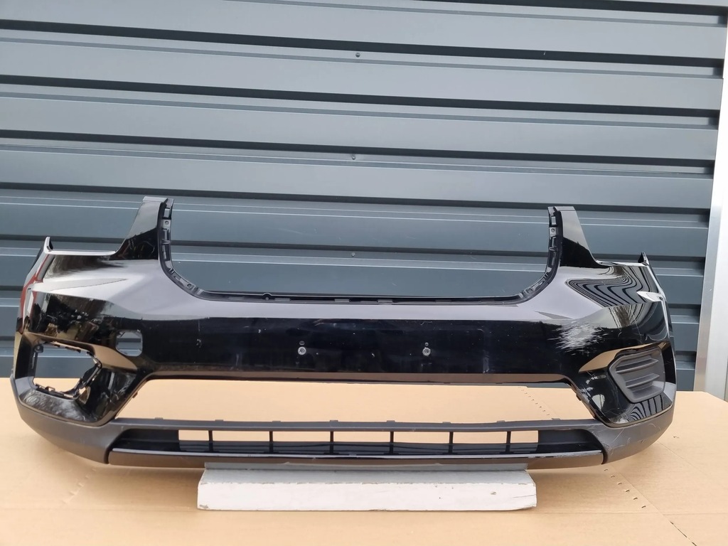 фото №1, Volvo xc40 2017- бампер перед оригинал a343