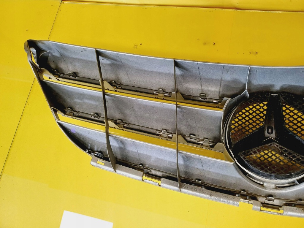 Решітка радіатора решітка радіатора mercedes w245 05-08 a1698800883 nr92 Недорого