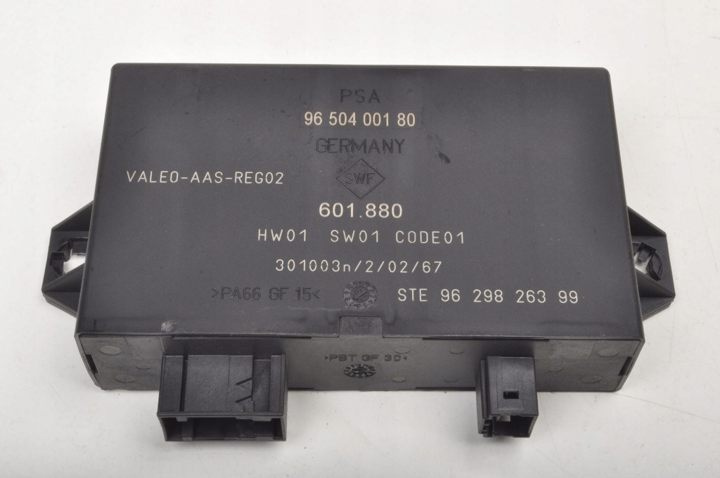 Купити Peugeot 607 модуль pdc 9650400180