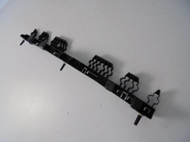 фото №3, Напрямна бампера задня renault clio v hb 2019-