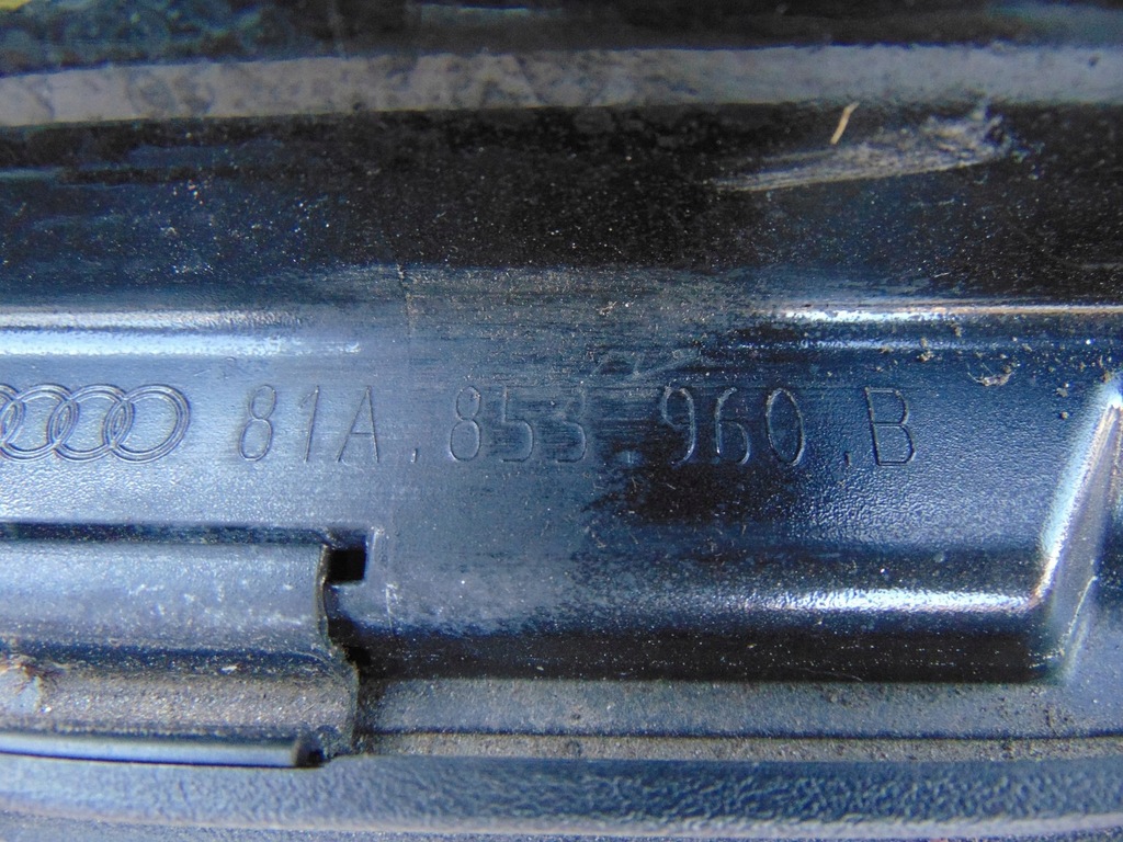 фото №16, Молдинг дверь правый перед audi q2 81a853960b