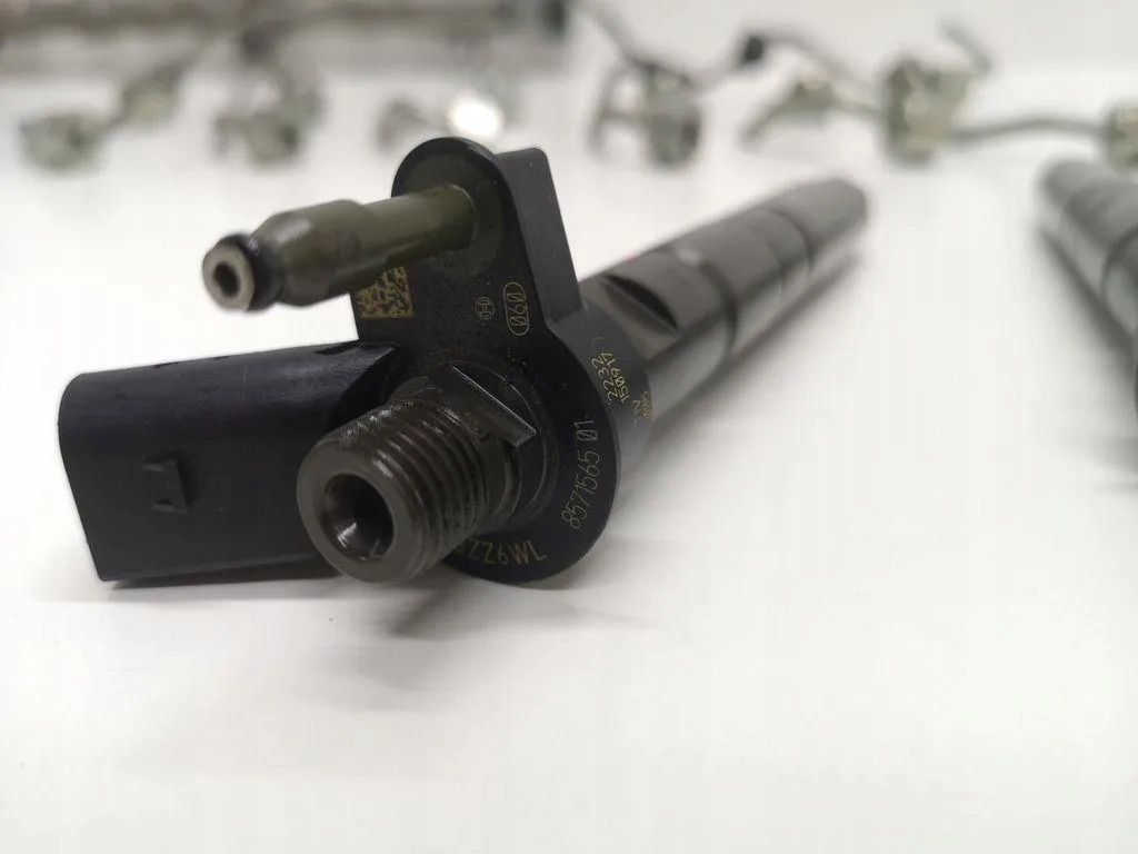 Комплект форсунок bmw 7 g11, g12 857156501 3.0l дизель 195kw 2015 Доставка