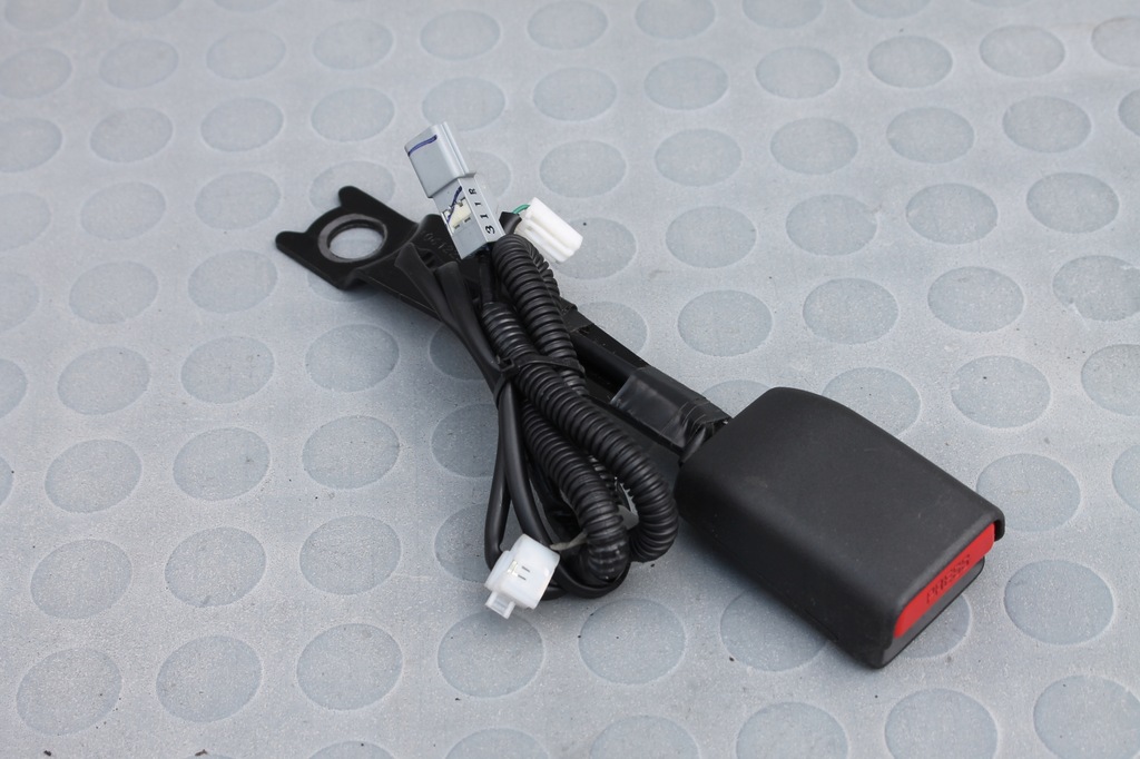 фото №1, Клипса поперечина правый перед toyota verso 09-18