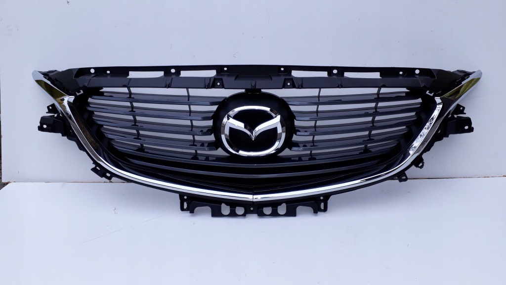 Решётка  радиатора решётка радиатора mazda 6 рестайлинг  2015- 2018r Недорого