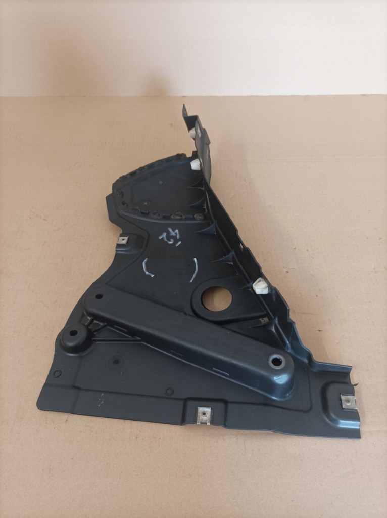 фото №1, Audi a6 c8 подкрылок правый перед 4k0853888e