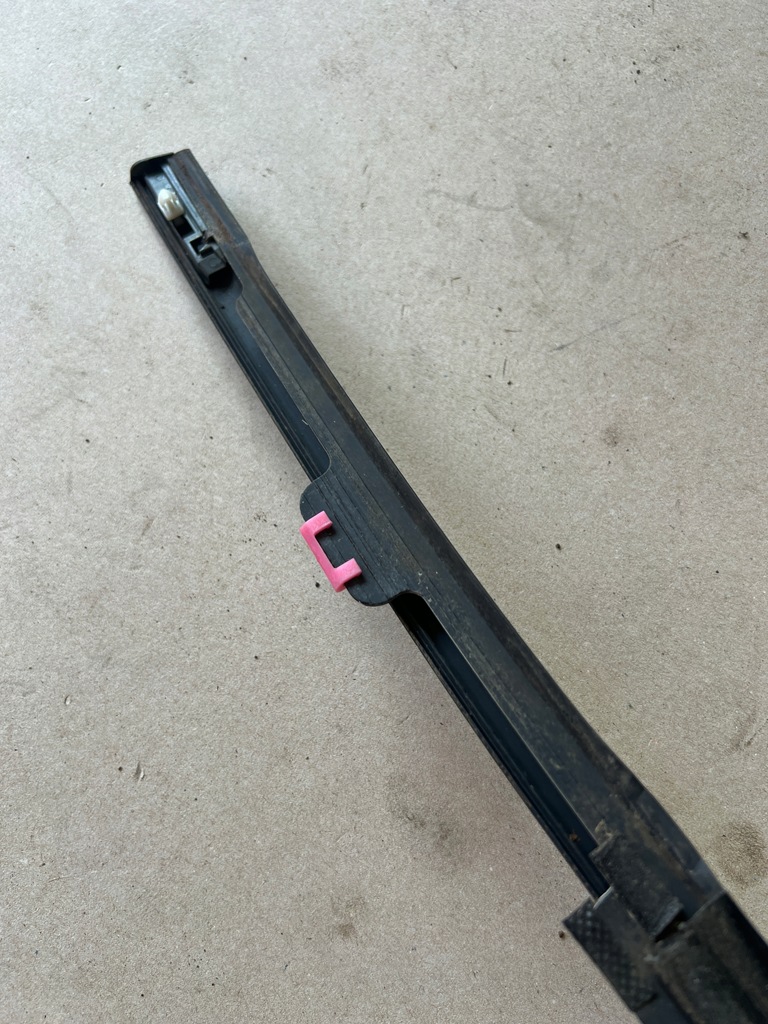 фото №5, Kia stonic 17- молдинг уплотнитель дверь левая задняя задняя