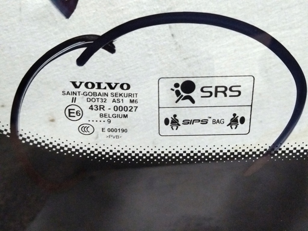 фото №2, Стекло передняя volvo xc60 - 2x камера - оригинал