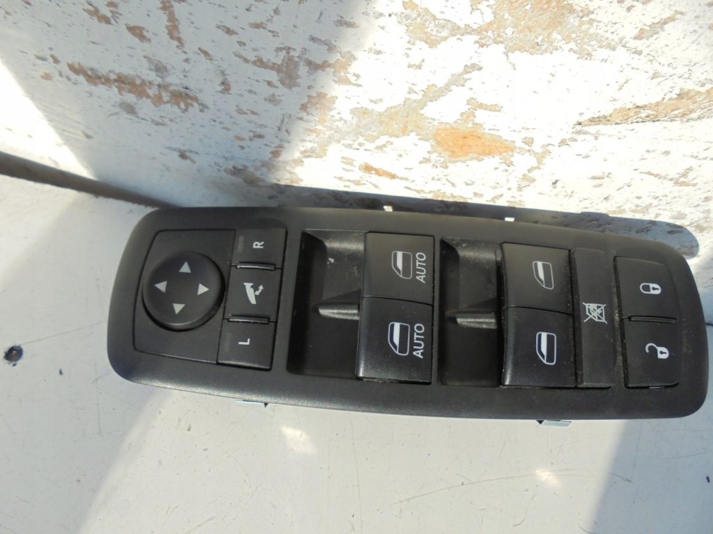 фото №1, Переключатели окон левый перед jeep cherokee kl lift