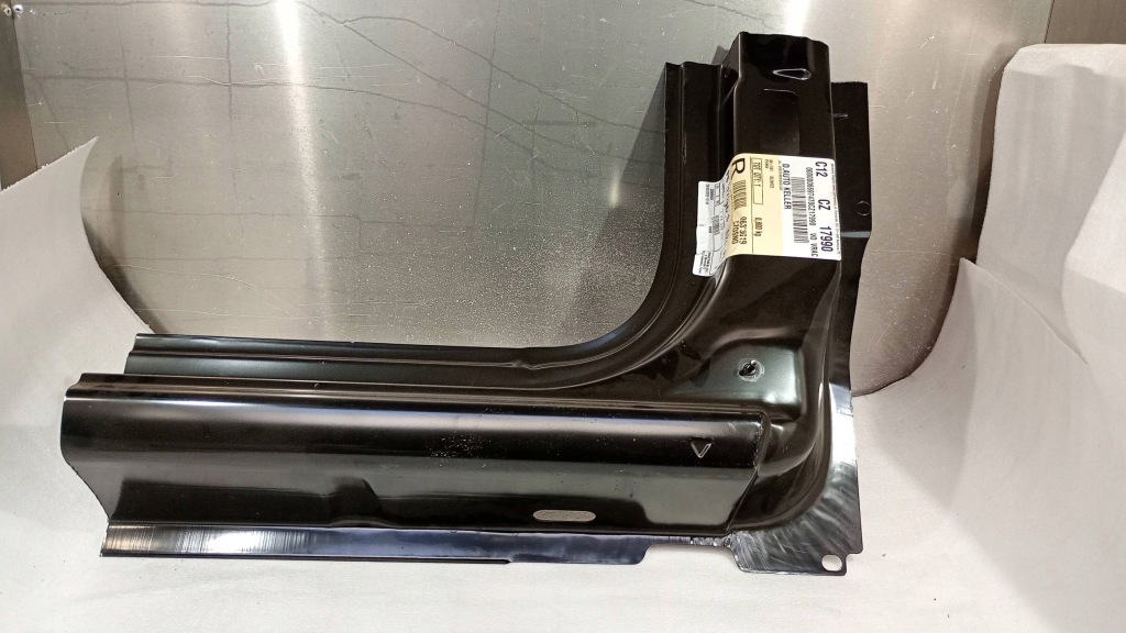 фото №4, Dacia sandero / logan 12-20 поріг блок двигуна обшивка правий перед передній c508