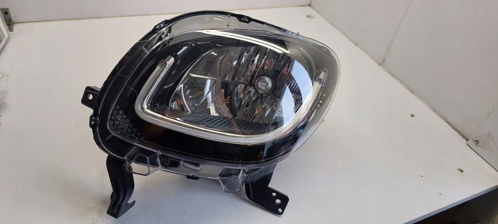 фото №1, Лампа перед левая smart forfour с led w453 a4539066401 europa