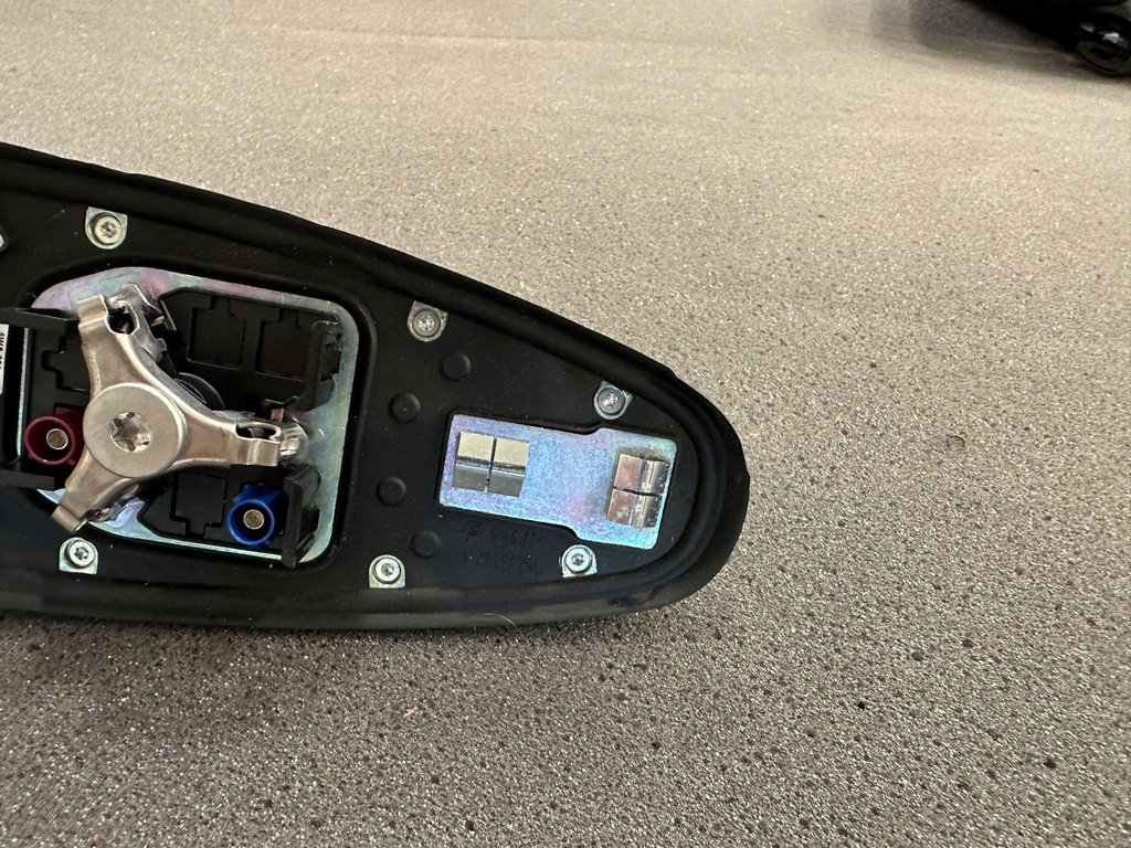 фото №6, Антенна кровельная skoda octavia iv 4 оригинал 5wa035507a