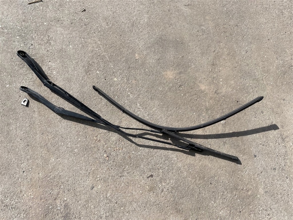 Купить Рычаги дворник дворники перед комплект renault clio 5 v 19-23r 20r