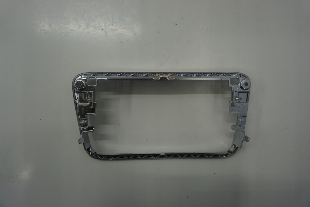 фото №2, Mercedes w176 рамка радіо a1766890018