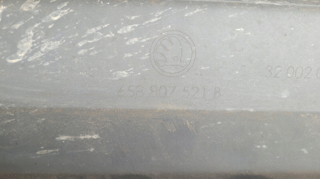 фото №9, Skoda kamiq накладка-спойлер спойлер накладка дифузор бампера задня заднього // 1825