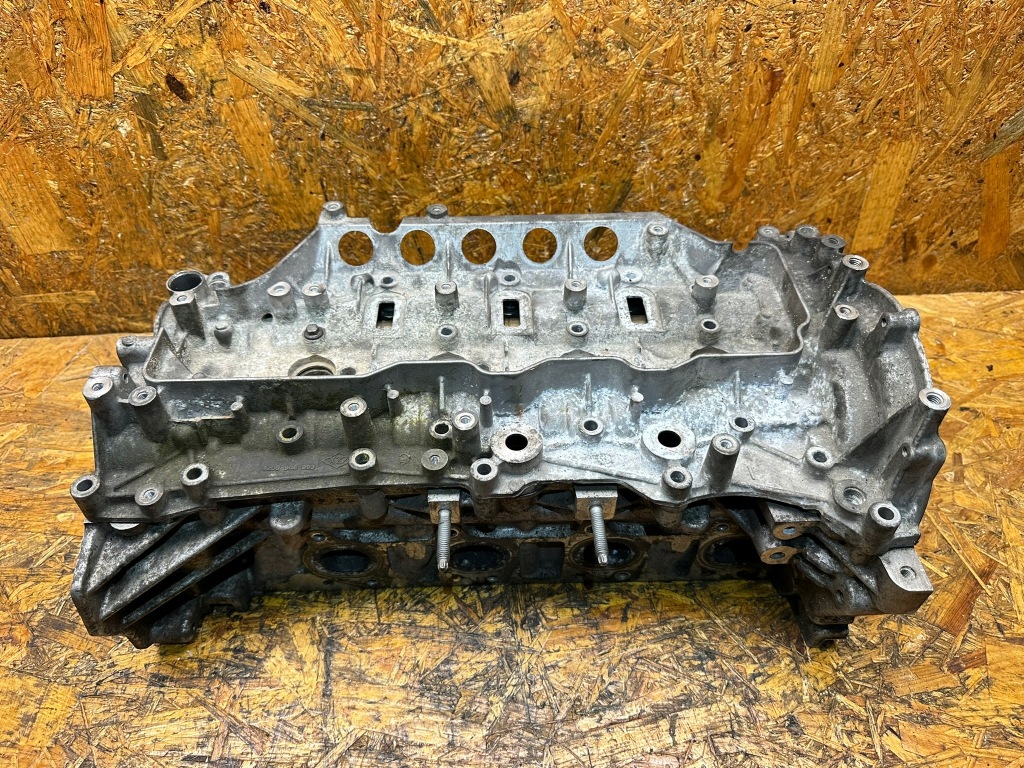 Купить Головка крышка валы 2.3 dci m9t master iii 8200519994m