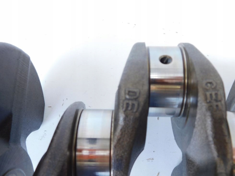 --- wał коленчатый + 4 x шатун 2.0 tdi transporter t5 рестайлинг  t6 audi q3 q5 Киев