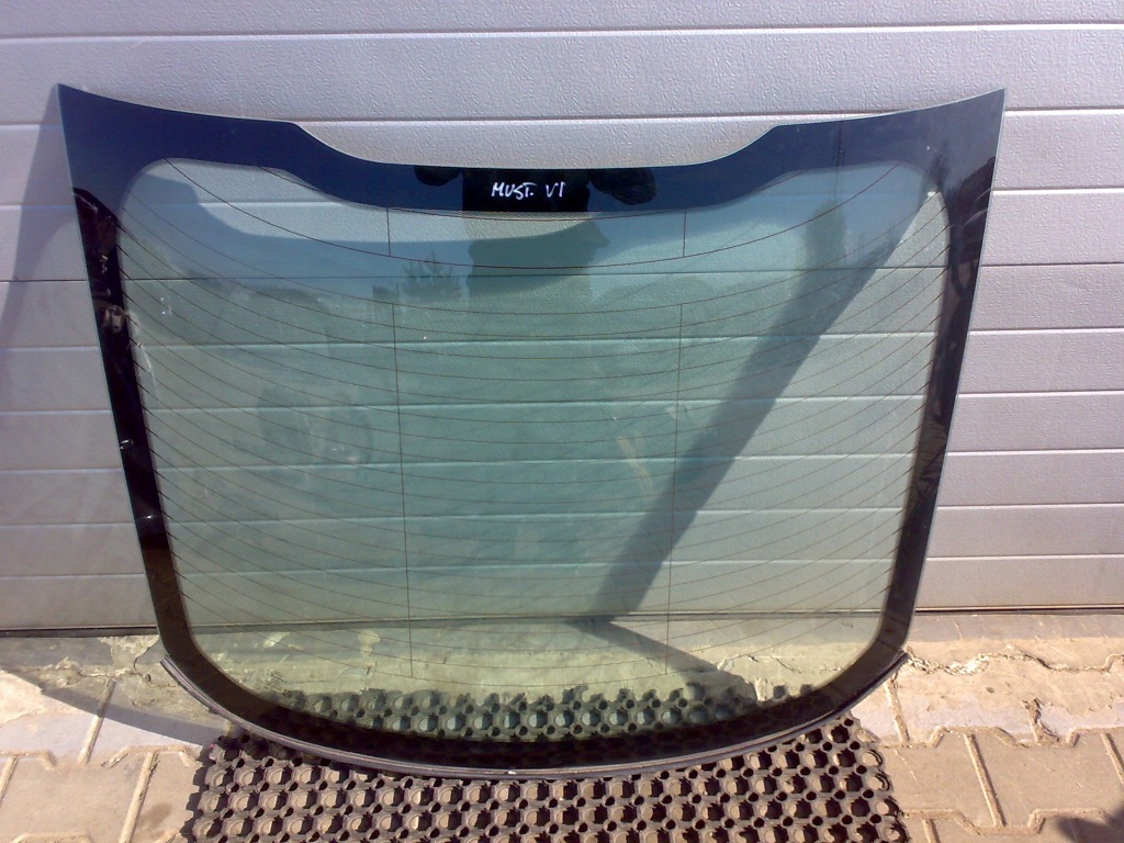 Купить Ford mustang vi mk6 2015 - стекло задняя оригинал  идеальная !!!!