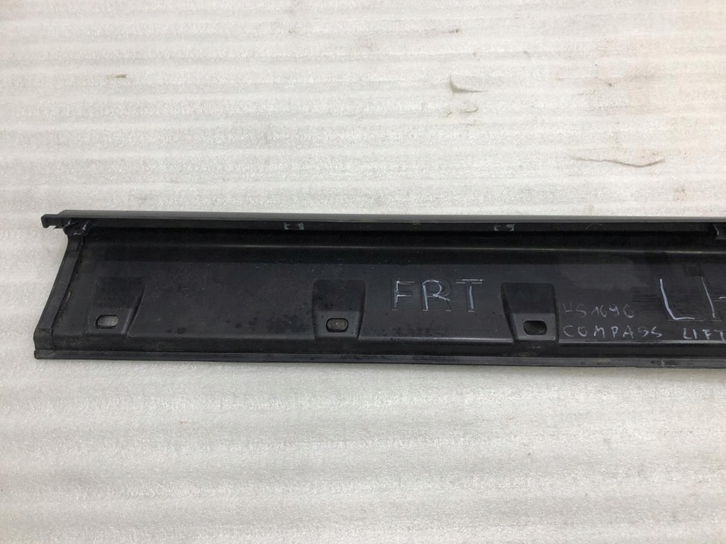 фото №8, Молдинг порог левая jeep compass i lift 05182573ab