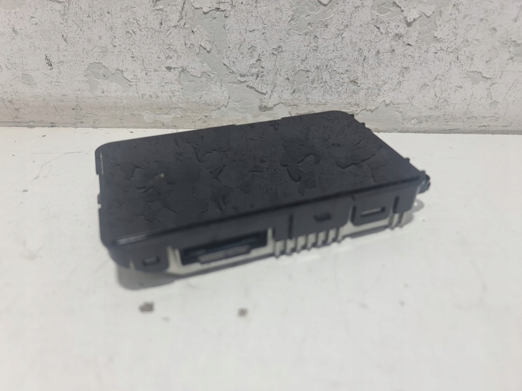 фото №1, Зарядний пристрій індукційна hyundai i30 iii 95560-g3000