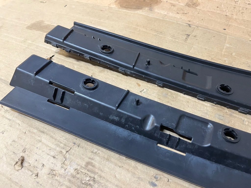 фото №12, Jaguar xj x351 напрямна бампера заднього правий лівий комплект оригінал europa