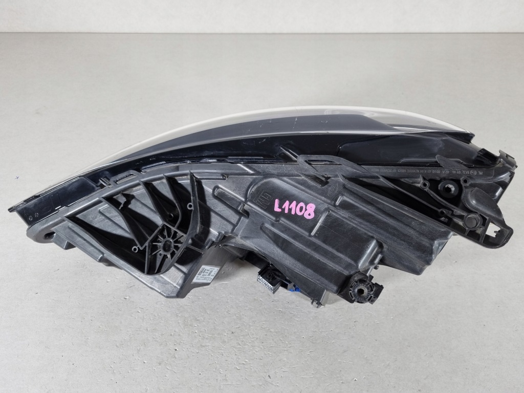 Opel insignia b 2 фара правий full led фара в Україні