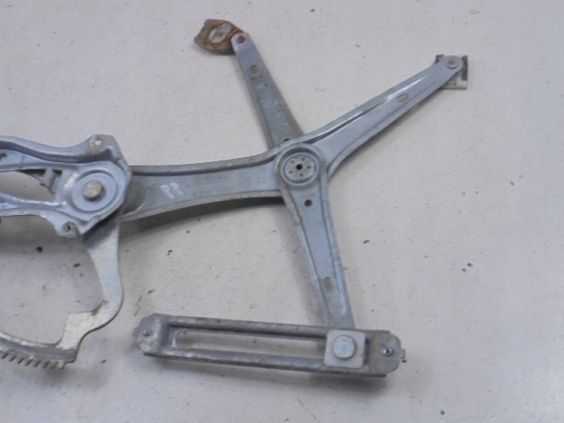 фото №7, Mercedes e w210 механизм стекло перед правый