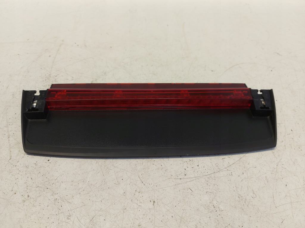 фото №1, Audi a8 d5 4n додаткові світло стоп 8w5945097