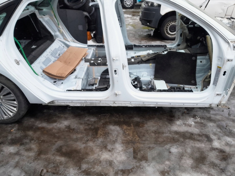 фото №1, Audi a8 d4 lift поріг блок двигуна обшивка чверть bok правий ls9r lift 16r long