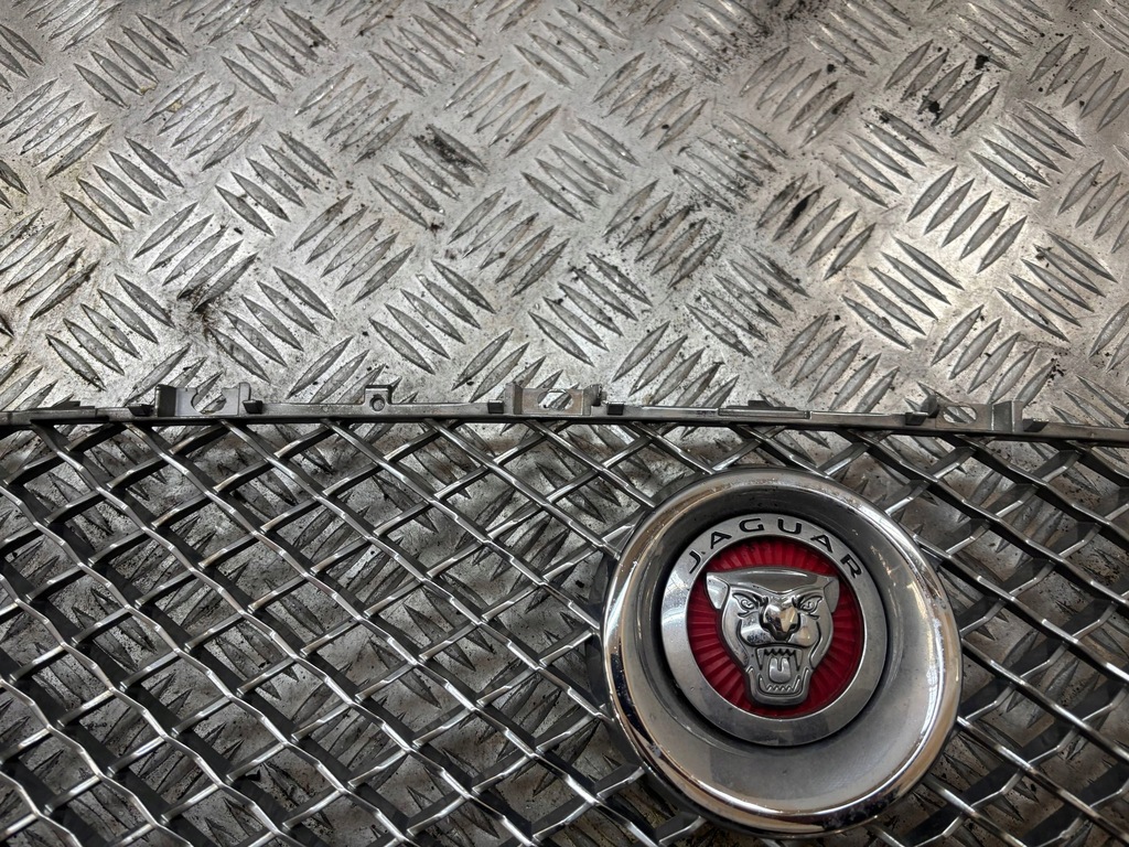 фото №8, Решётка радиатора решётка радиатора радиатора jaguar xj x351 aw93-018k28-aa