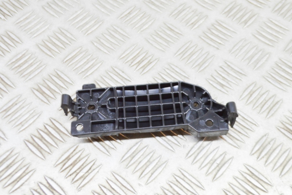 фото №5, Audi q7 4l передний левый pas безопасности направляющая 4l0857817 3.0 дизель