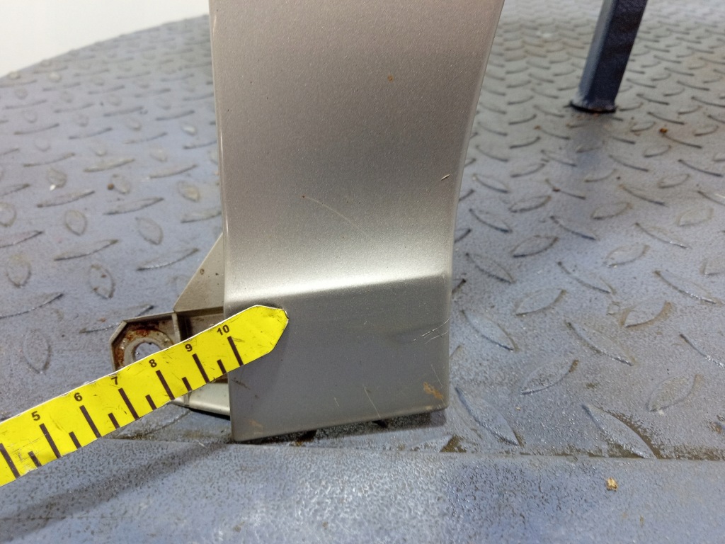 Lancia ypsilon 1 крыло  перед правый  647 Киев