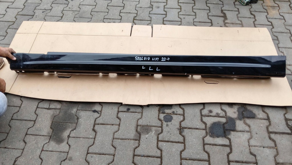 фото №2, Alfa romeo stelvio lift 2022- veloce молдинг порог левая 156146565